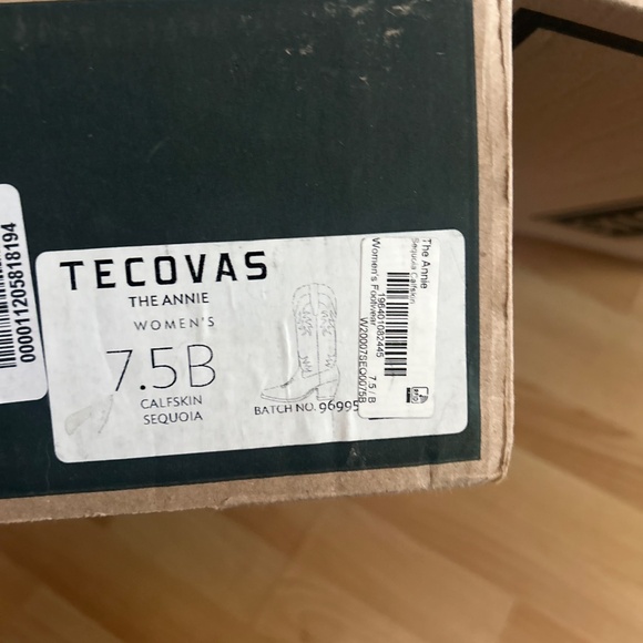 TECOVA WOMANS BOOT 7 1/2 - Picture 7 of 10